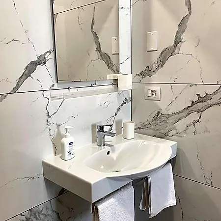 Residenza La Ciorta Oda ve Kahvaltı Napoli